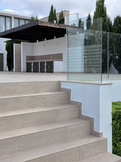 Image No.12-4 Bed House for sale