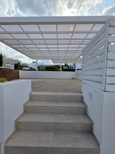 Image No.17-4 Bed House for sale