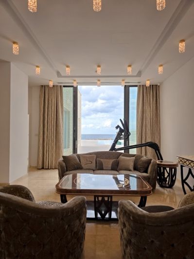 Image No.25-4 Bed House for sale