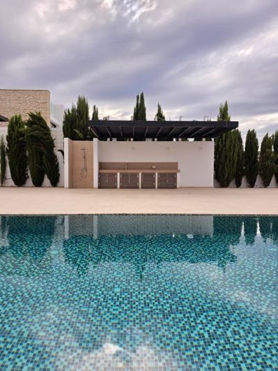 Image No.5-4 Bed House for sale