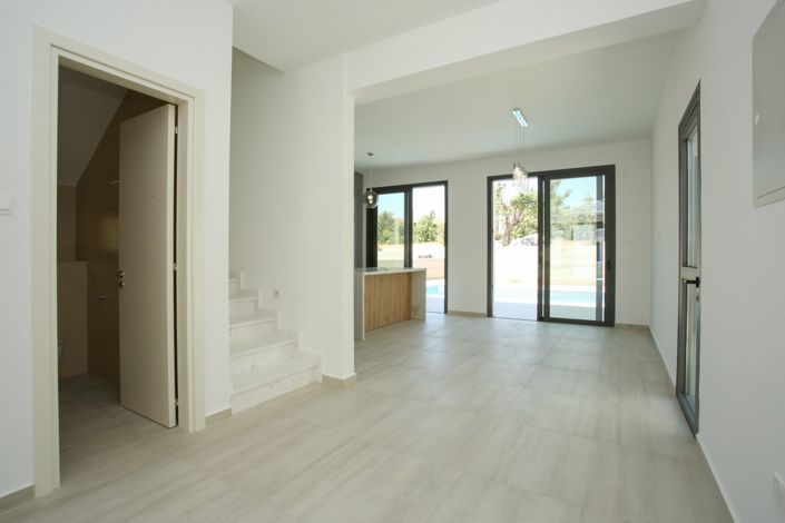 Image No.16-3 Bed House for sale