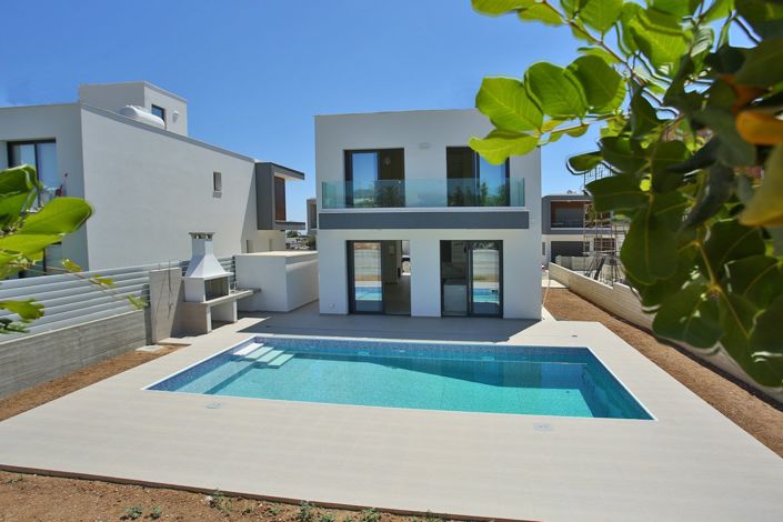 Image No.5-3 Bed House for sale