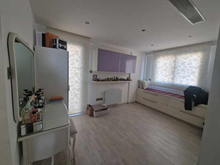 Image No.14-3 Bed Penthouse for sale