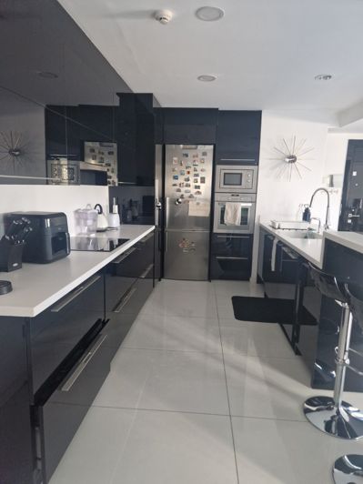 Image No.19-3 Bed Penthouse for sale
