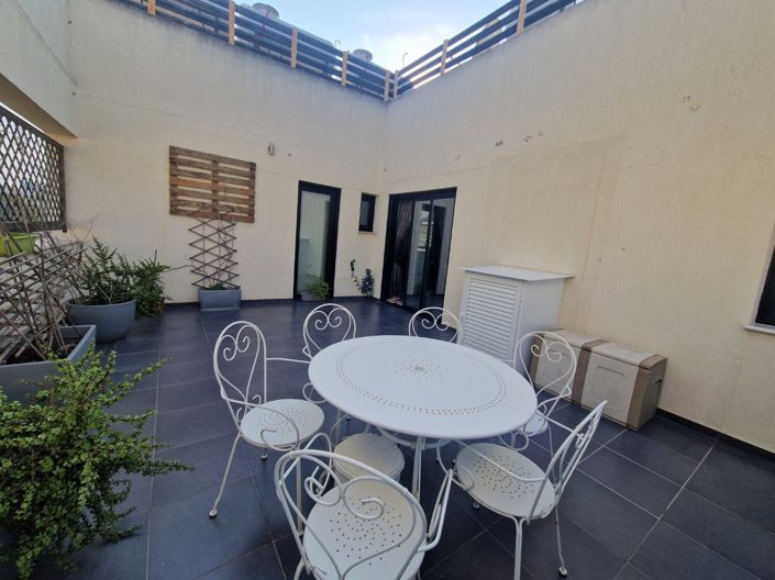 Image No.2-3 Bed Penthouse for sale