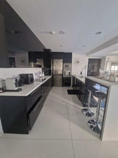 Image No.20-3 Bed Penthouse for sale