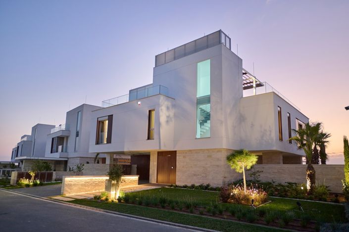 Image No.14-5 Bed House for sale