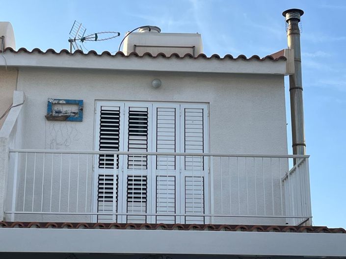 Image No.3-3 Bed House for sale