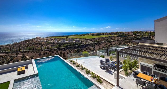 Image No.18-6 Bed House for sale