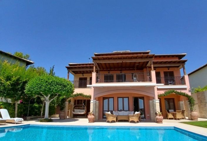 Image No.2-Maison de 6 chambres à vendre à Paphos