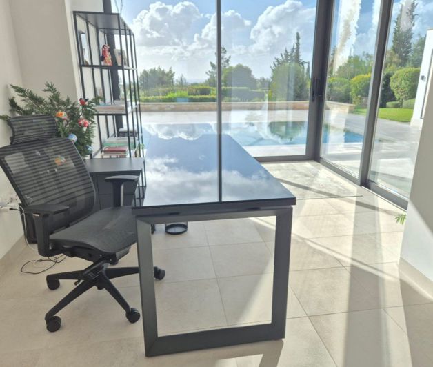 Image No.15-4 Bed House for sale
