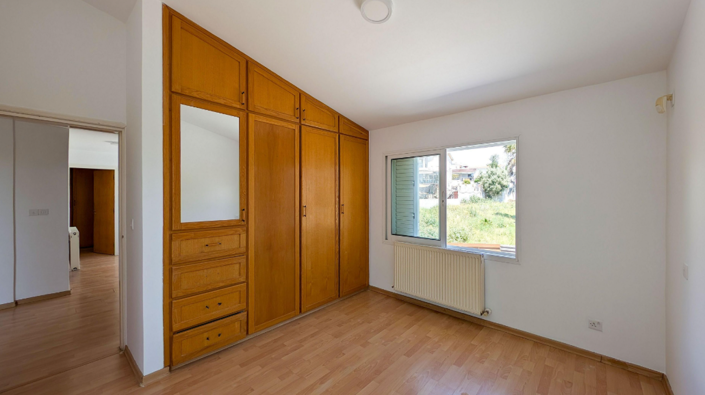 Image No.16-3 Bed House for sale