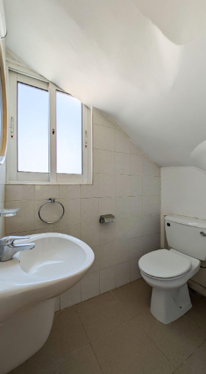 Image No.19-3 Bed House for sale