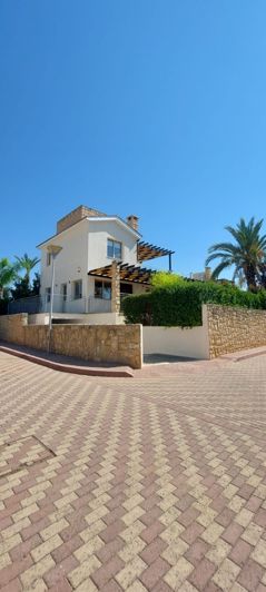 Image No.2-3 Bed House for sale
