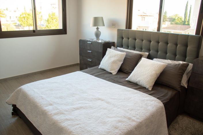 Image No.21-2 Bed House for sale
