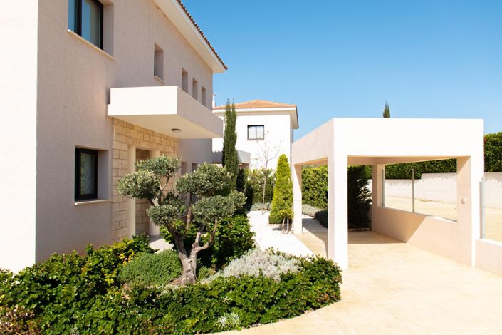 Image No.4-2 Bed House for sale