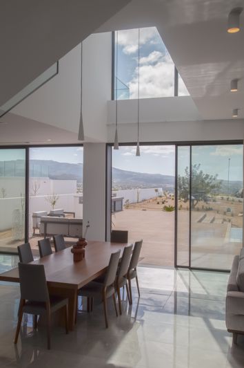 Image No.3-4 Bed House for sale