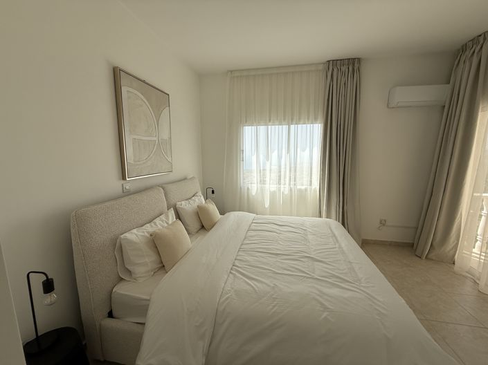 Image No.11-5 Bed House for sale