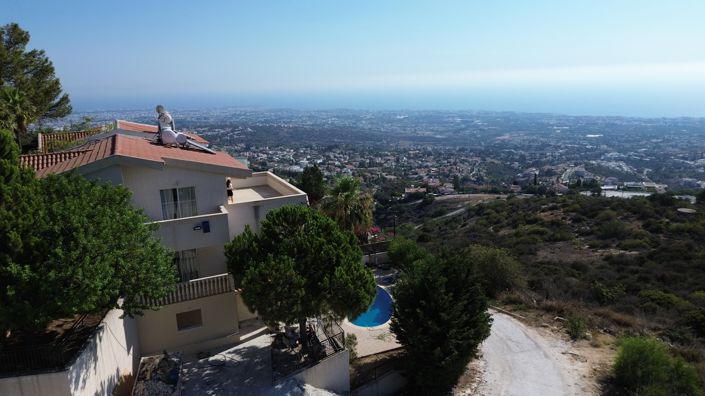 Image No.5-5 Bed House for sale