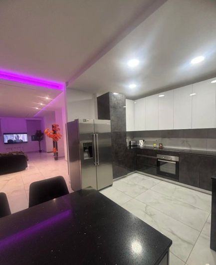 Image No.3-3 Bed House for sale