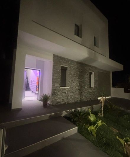 Image No.5-3 Bed House for sale