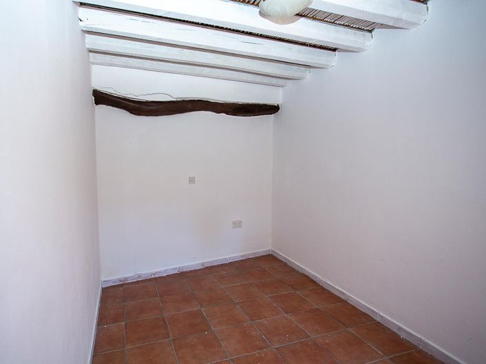Image No.14-2 Bed House for sale