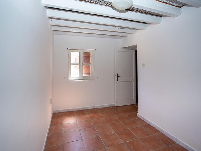 Image No.15-2 Bed House for sale