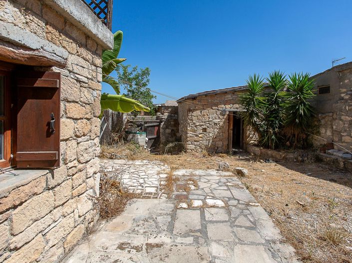 Image No.16-2 Bed House for sale
