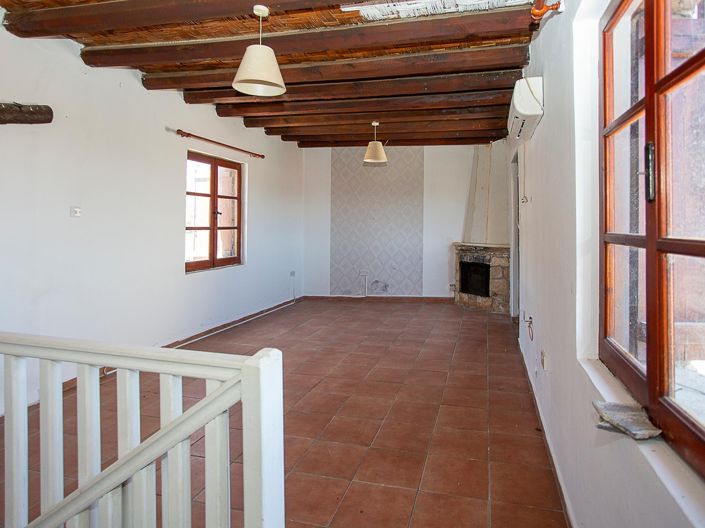Image No.6-2 Bed House for sale