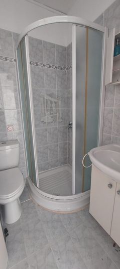 Image No.15-3 Bed House for sale