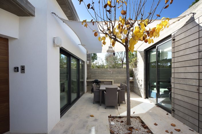 Image No.8-3 Bed House for sale