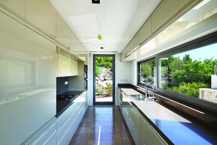 Image No.16-4 Bed House for sale