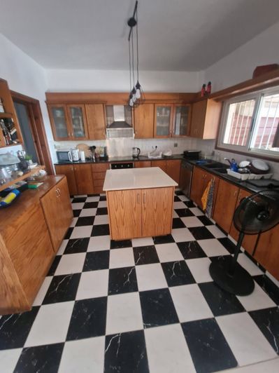 Image No.15-4 Bed House for sale
