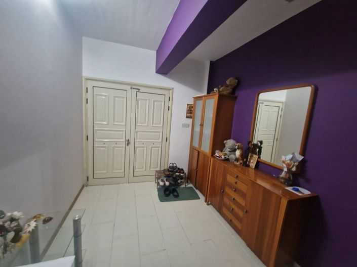 Image No.6-4 Bed House for sale