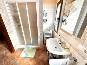 Image No.9-3 Bed Villa / Detached for sale