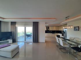 Image No.8-3 Bed Penthouse for sale