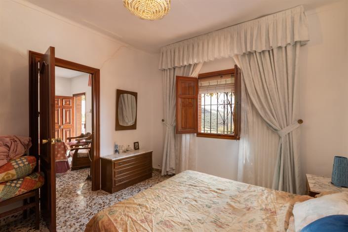 Image No.7-3 Bed Villa / Detached for sale