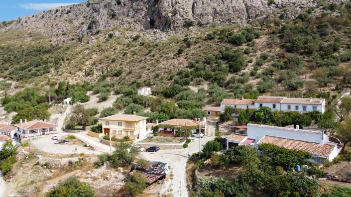 Image No.24-3 Bed Villa / Detached for sale