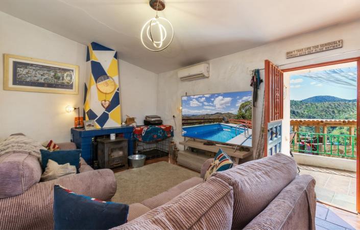 Image No.4-Maison de campagne de 4 chambres à vendre à Almogia