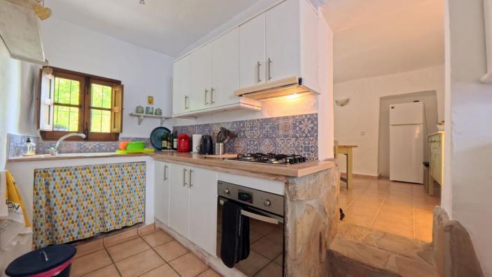 Image No.11-3 Bed Village House for sale