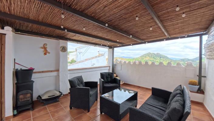 Image No.18-3 Bed Village House for sale