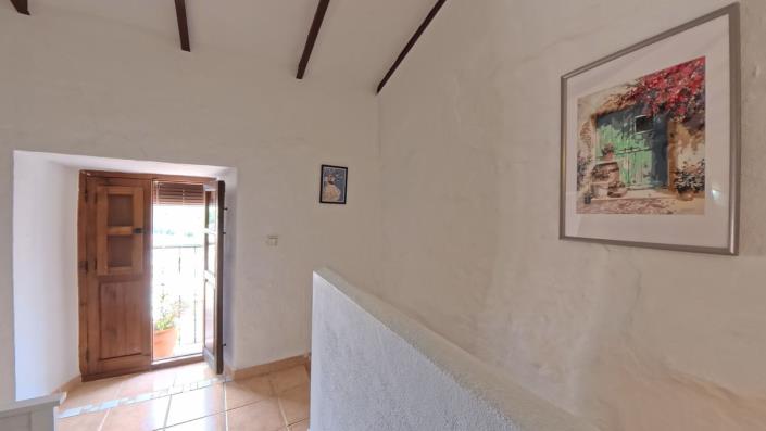 Image No.19-3 Bed Village House for sale