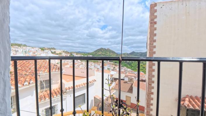 Image No.20-3 Bed Village House for sale