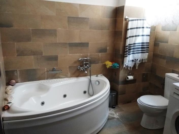 Image No.15-2 Bed House for sale