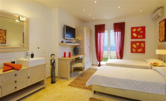 Image No.25-5 Bed Villa for sale