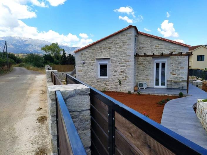 Image No.13-2 Bed Villa for sale