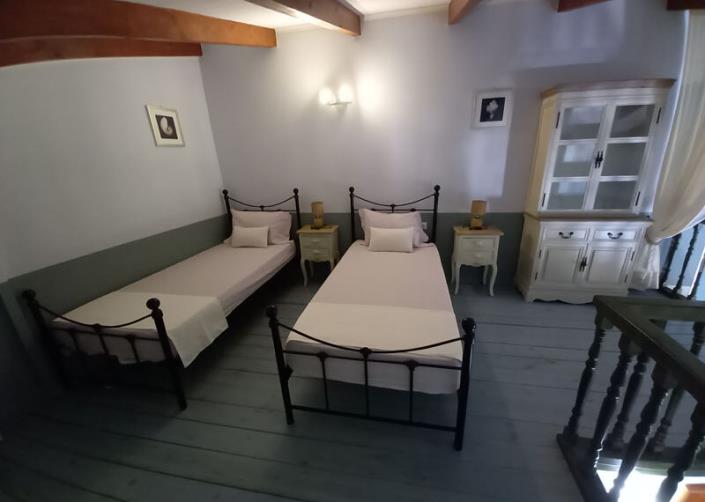 Image No.8-Appartement de 2 chambres à vendre à Kambia