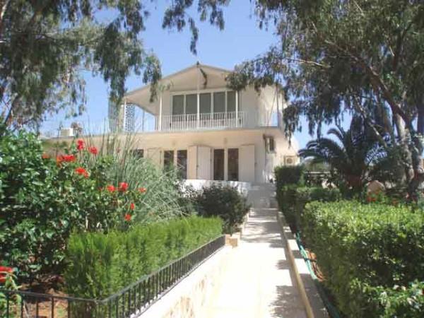 Image No.1-Villa de 4 chambres à vendre à Tersanas