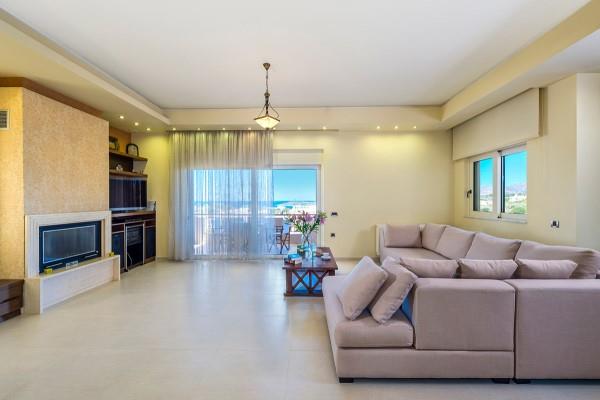 Image No.2-Villa de 4 chambres à vendre à Kalathenes