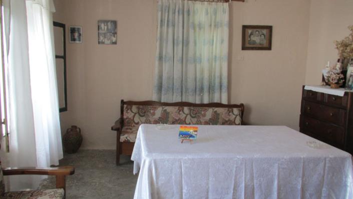 Image No.5-2 Bed House for sale